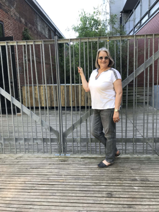 Lydia Charak - outside-min.jpeg