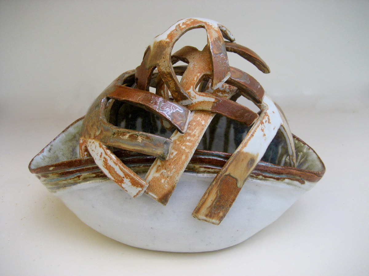 Body as Vessel side - ceramic sculpture - &copy;Lydia Charak-min.jpg